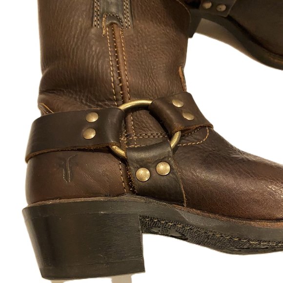 Frye Harness Brown Leather 8R Booties - Size 6 - Picture 5 of 10